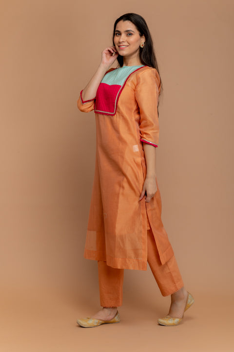 Order Chanderi Hand Loom Kurta & Cotton Pants in Tangerine Orange with Hot Pink Chanderi Silk Dupatta (Set of 4) -By Vinusto 