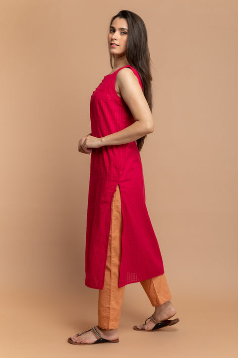 Order Hot Pink Kurta in Textured Cotton with Tangerine Orange Cotton Pants & Ombre Dupatta (Set of 3) - By Vinusto