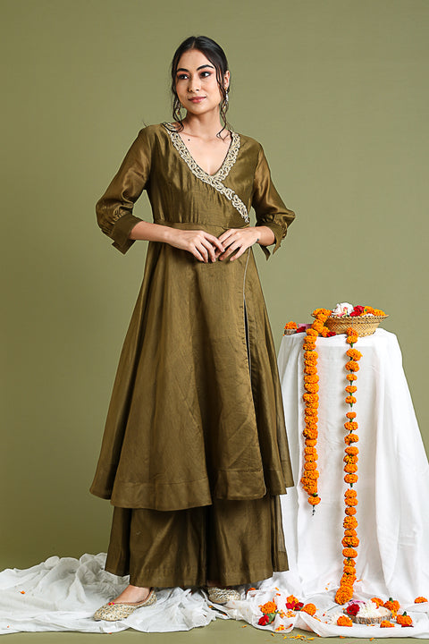 Shop Chanderi Hand loom Embroidered High Slit Anarkali & Palazzo in Tobacco Brown (Set of 2) - By Vinusto 