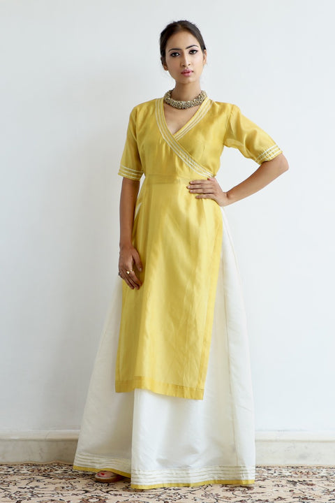 Luxury Chanderi Kurta & Skirt Set in Yellow & Off-White - Set of 2


