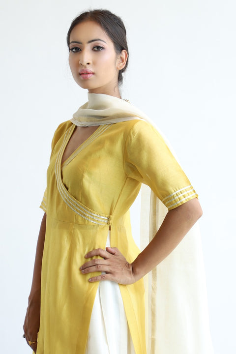 Buy Chanderi Kurta & Skirt Set in Yellow & Off-White - Set of 2

