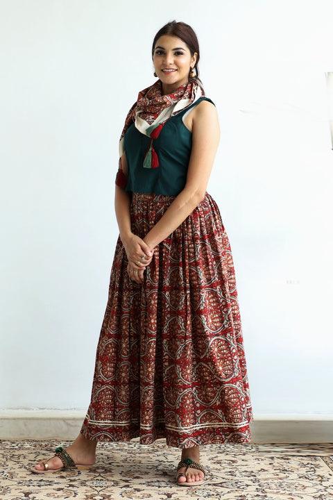 Luxury Gathered Skirt & Stole in Hand Block Print with Cotton Top in Red & Green (Set of 3) | Vinusto