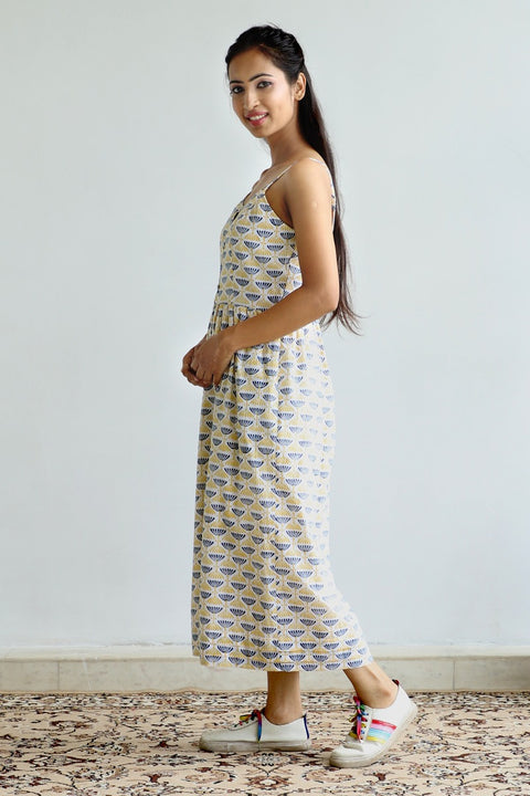 Order Buttoned Strap Dress in Off-White Hand Block Print | Vinusto