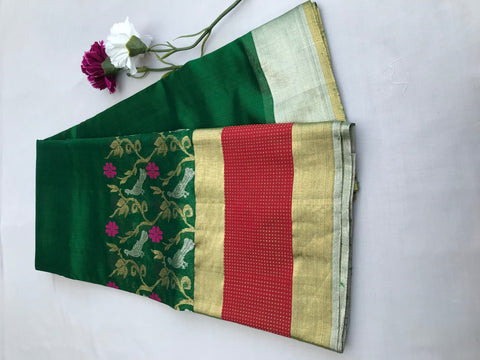 100%Authentic Chanderi Silk Saree in Dark Green – Elegant & Luxurious | Vinusto

