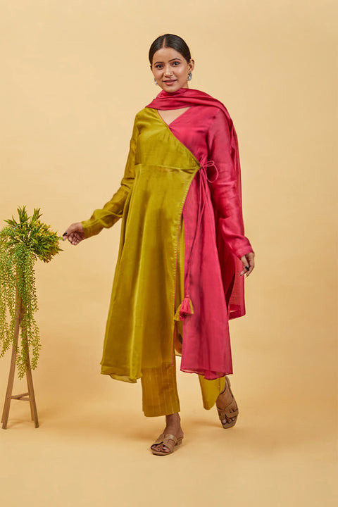 Shop Lime Yellow & Pink Color Block Anarkali in Chanderi Handloom With Cotton Pants & Chanderi Dupatta (Set of 3) - By Vinusto 