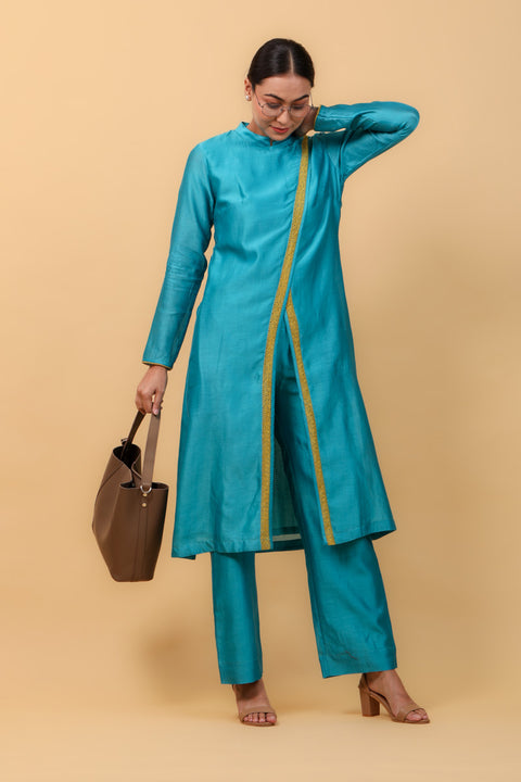 Shop Aqua Blue Overlap Kurta with Lace Inserts & Pants in Chanderi Handloom (Set of 2) - By Vinusto