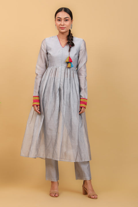 Premium Grey & Lime Yellow Chanderi Handloom Anarkali Kurta Set With Lace Trims (Set of 2) - By Vinusto 