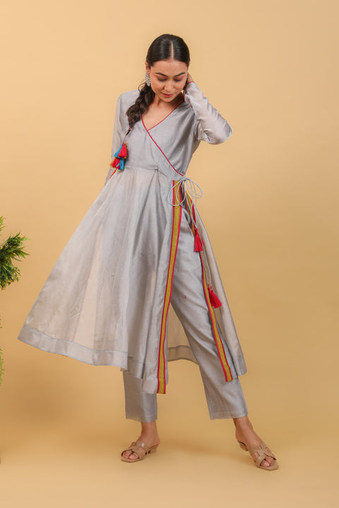 Shop Grey Chanderi Handloom Anarkali Set With Lace details (Set of 2) - By Vinusto