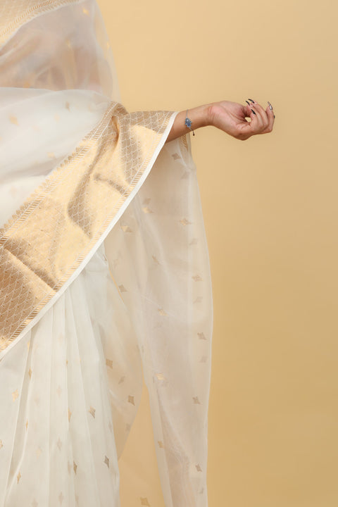 Premium White & Gold Handwoven Katan Silk Saree with Jacquard Border & Motifs - Vinusto

