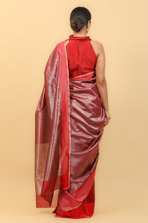Premium Red & Gold Silver Handwoven Chanderi Saree with Jaal Work - Vinusto

