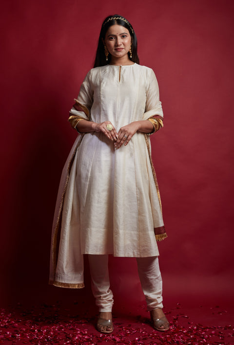 Buy Ivory & Gold Stripes Princess Line Anarkali Set with Dupatta in Chanderi Handloom (Set of 3) - By Vinusto

